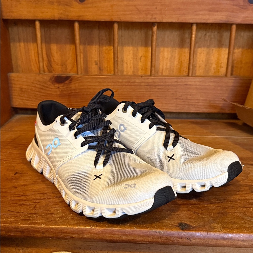 On Cloud x 3 Womens Shoes